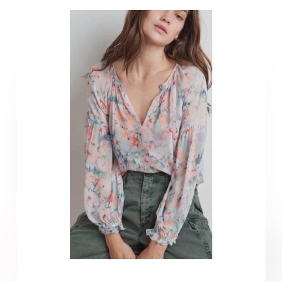 VELVET by Graham & Spencer Anthropologie Jessa Watercolor Top Size XS - Picture 1 of 6